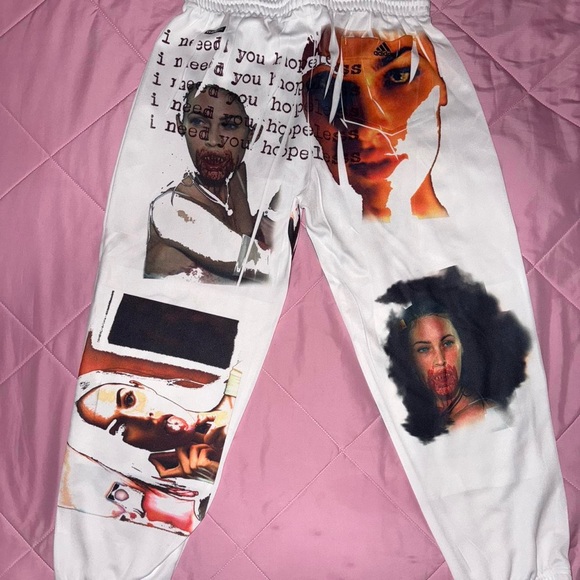 jennifer’s body capri sweatpants - Picture 1 of 2